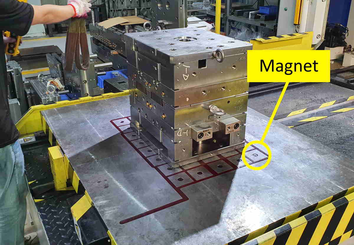 magnetic die spotting press