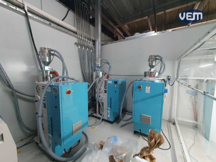 plastic material dryer